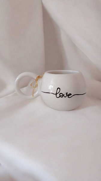 El yapımı Seramik Kahve Fincanı '' Love'' Tasarım
