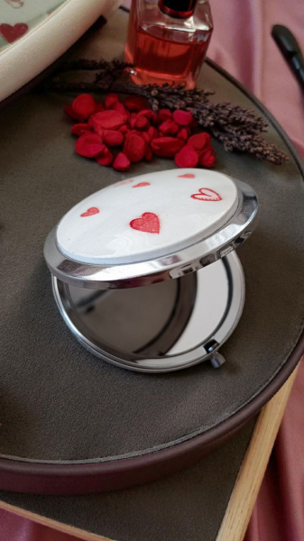 El Yapımı Çini Cep Aynası - Kalp Desenli